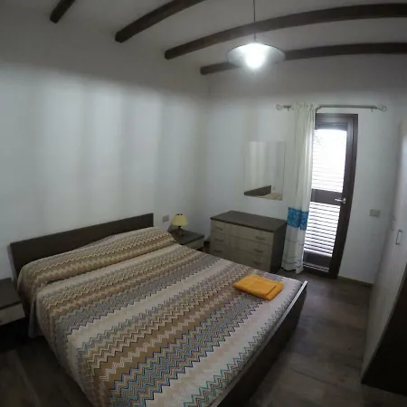 Country house Casa Cambedda Girasole